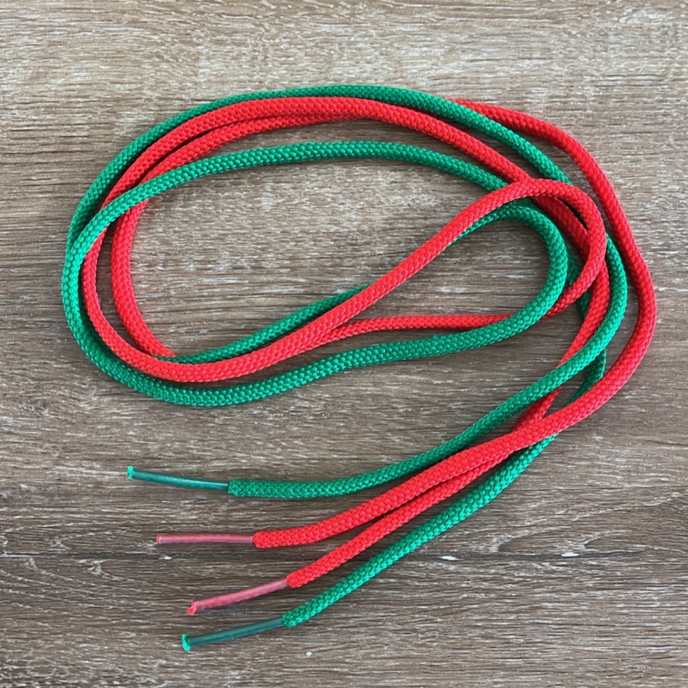 Melissa & Doug Rainbow Primary Lacing Beads Educational Toy - Picture 3 of 4